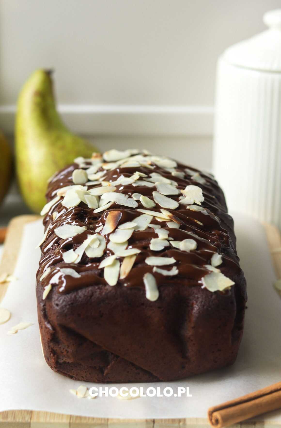 bezglutenowe ciasto czekoladowe z gruszkami