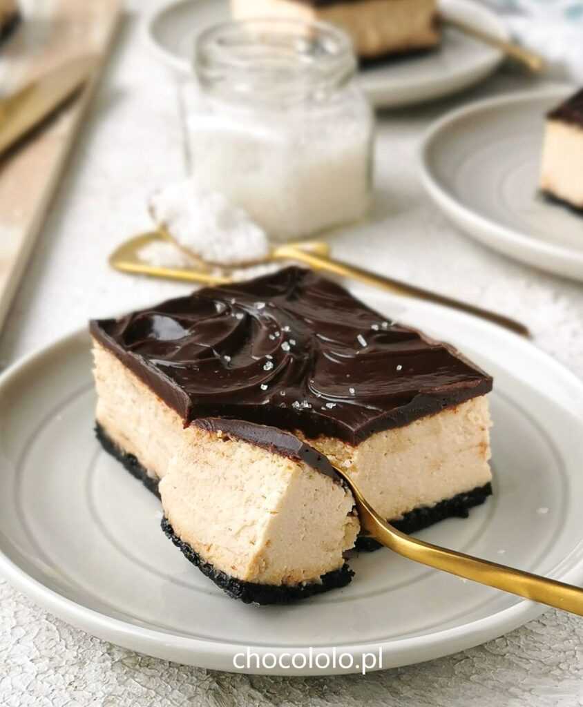 sernik z kajmakiem i czekoladą 1