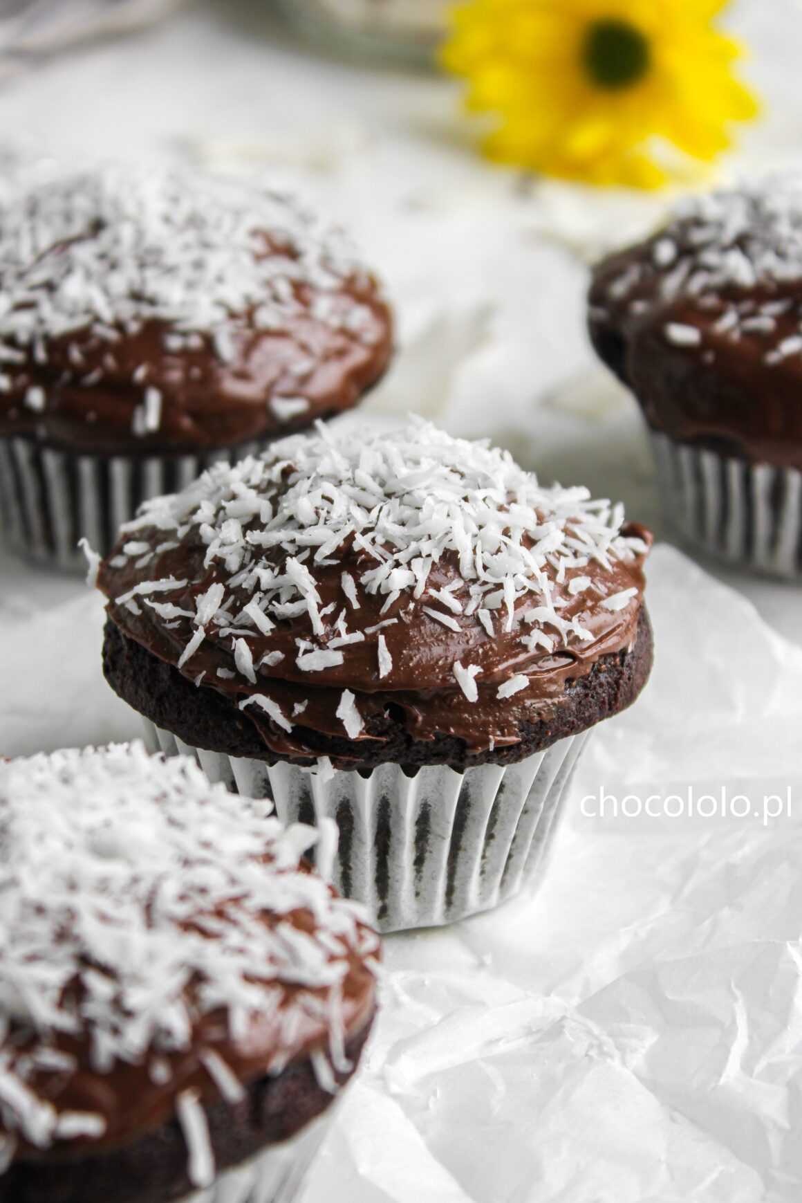 czekoladowe muffinki bananowo-kokosowe