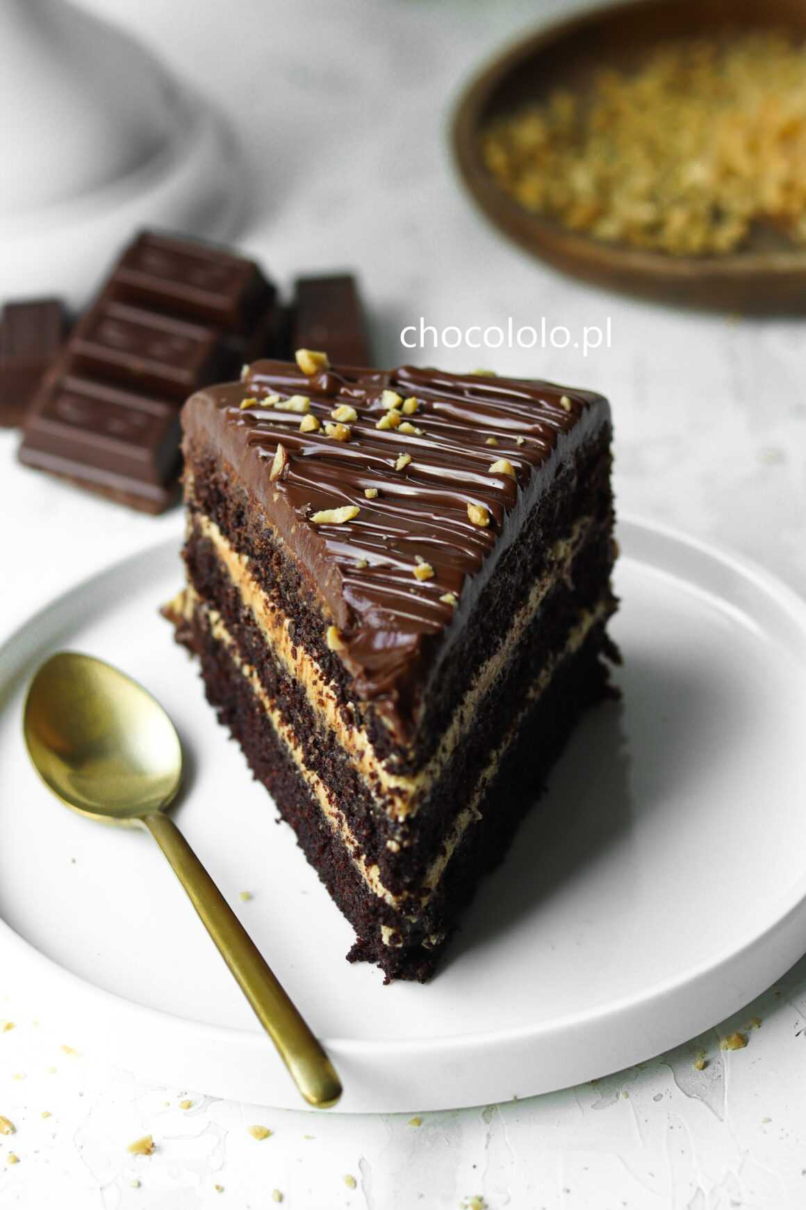 tort czekoladowy z masłem orzechowym