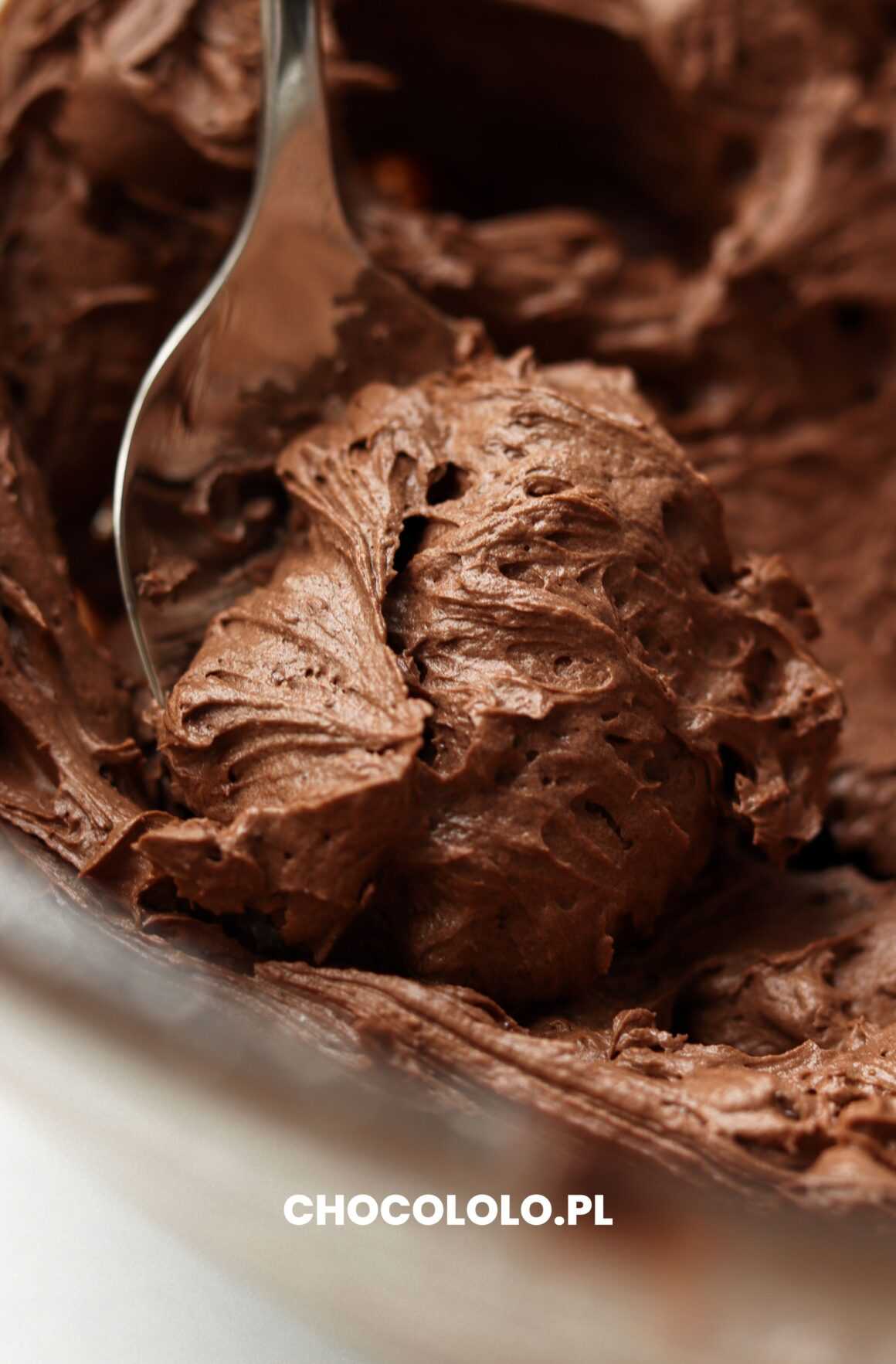 czekoladowy krem maślany z kakao (buttercream)