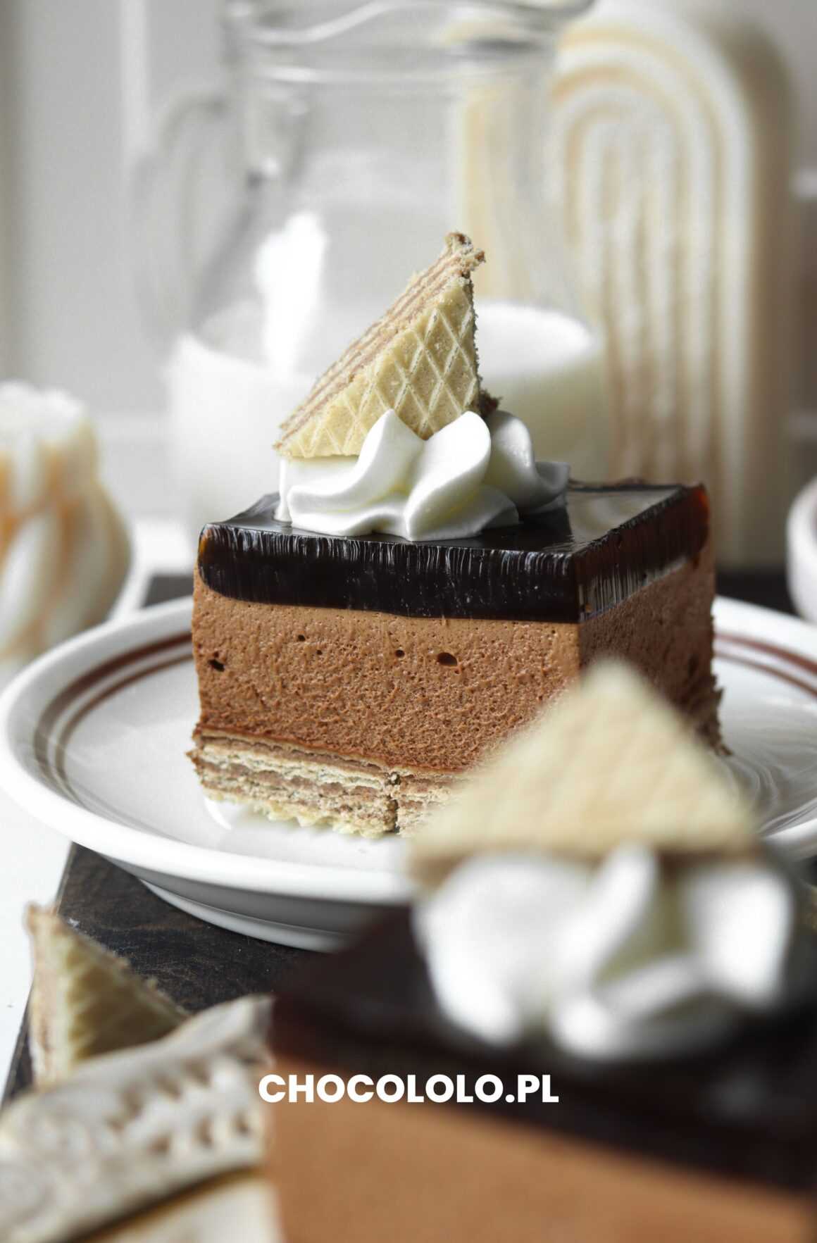 ciasto czekoladowo-kawowe z wafelkami