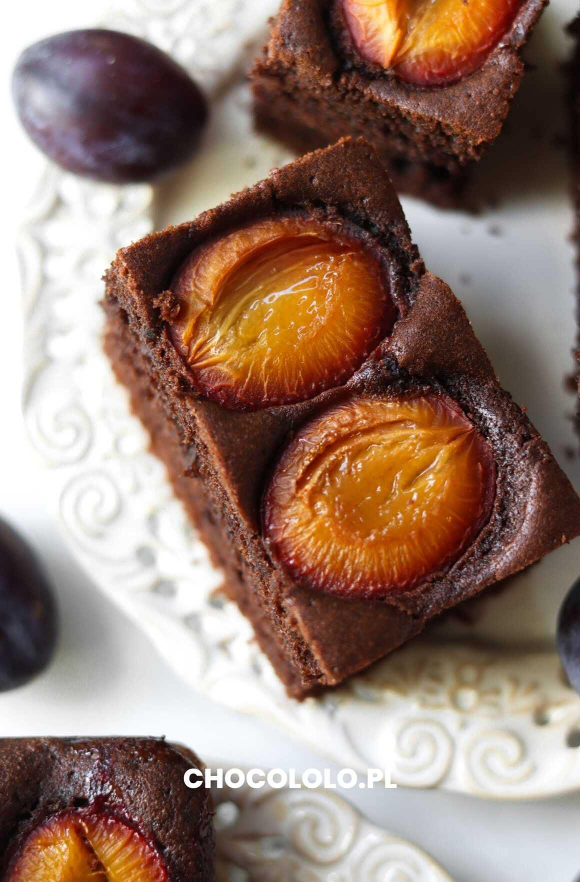 ciasto czekoladowe ze śliwkami