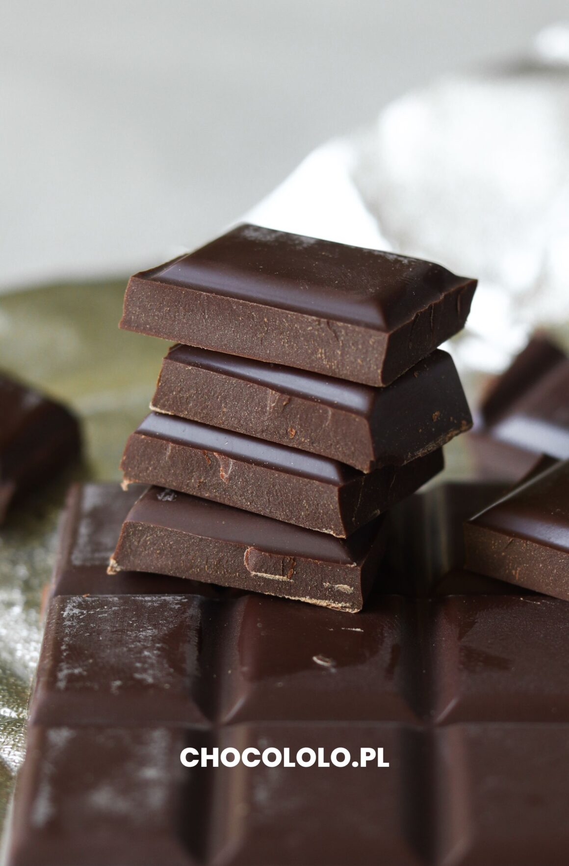 kostki gorzkiej czekolady choc affair z gruszką i imbirem