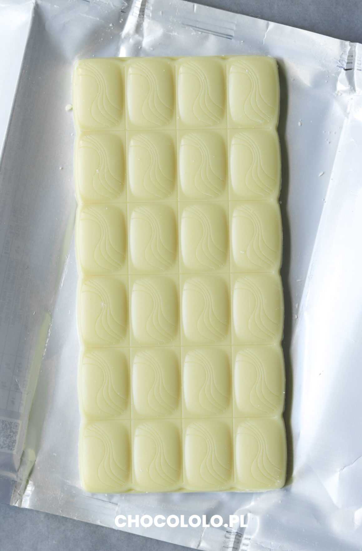 tabliczka białej czekolady milka