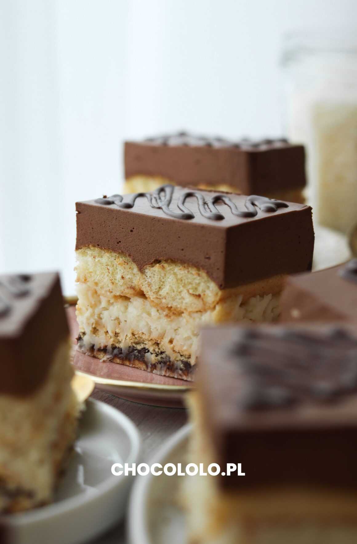 ciasto bez pieczenia z kokosem i czekolada