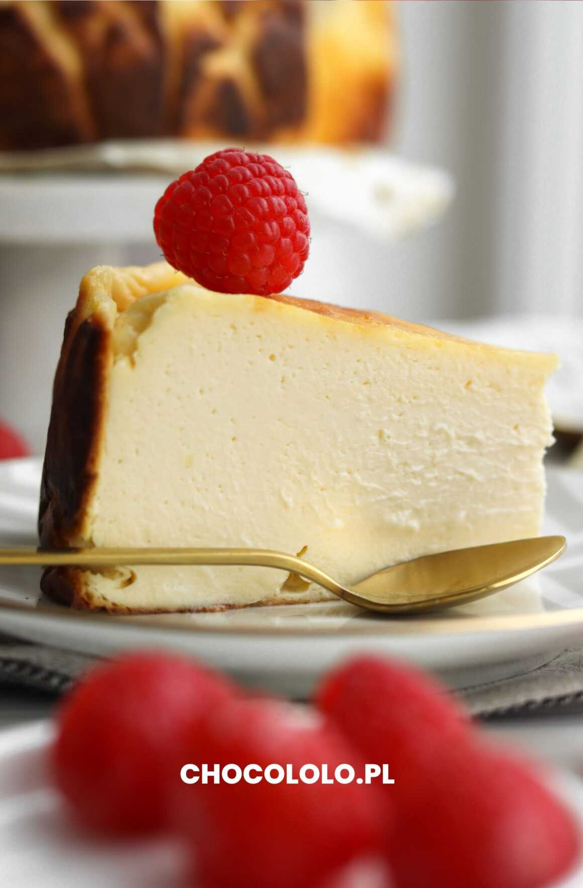 kremowy sernik baskijski z białą czekoladą