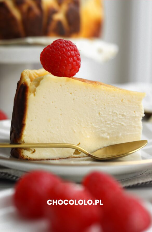 kremowy sernik baskijski z białą czekoladą