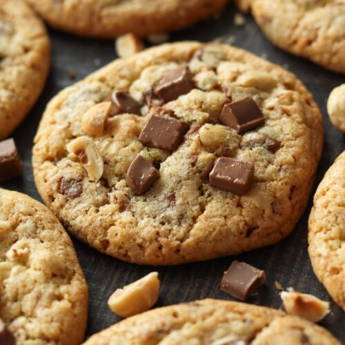 ciasteczka z orzechami laskowymi i mleczną czekoladą