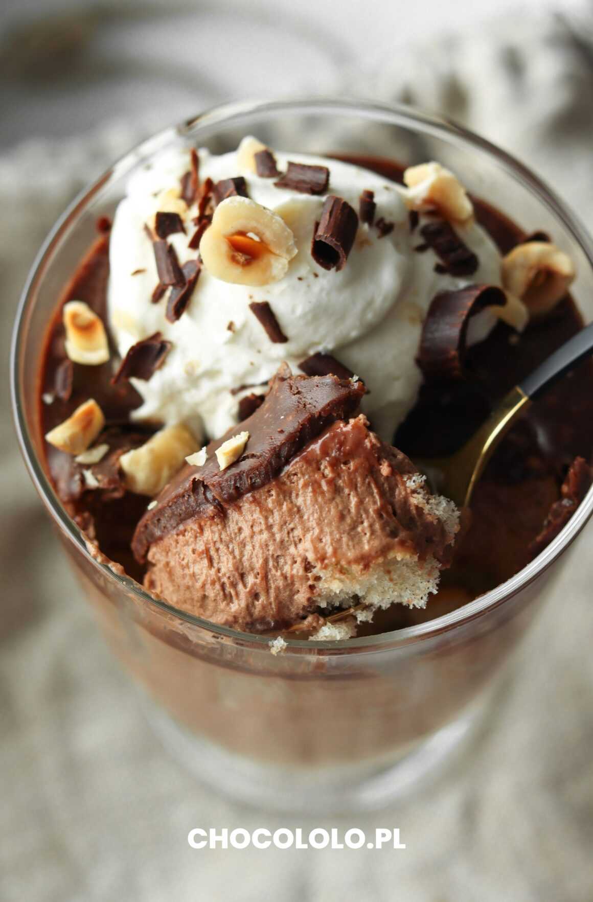 deser z musem z nutelli