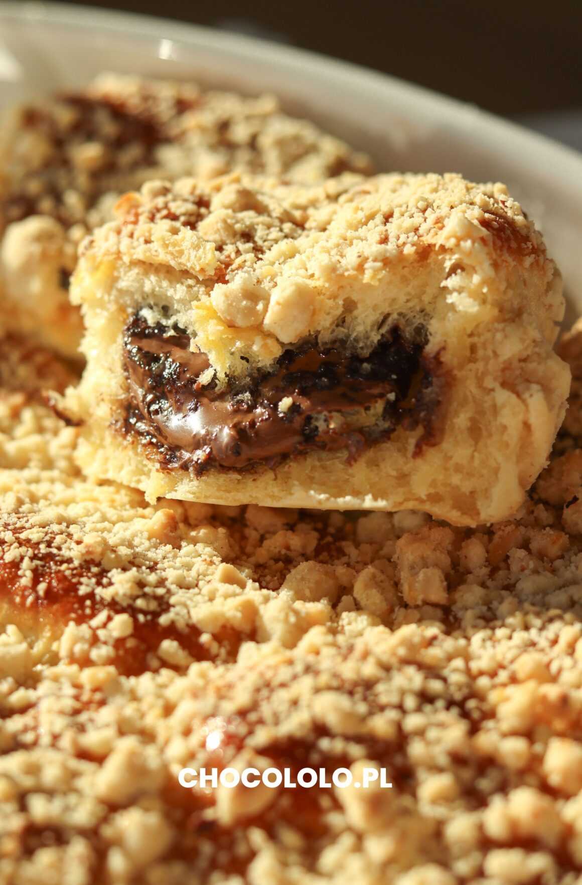 odrywane bułeczki drożdżowe z nutellą