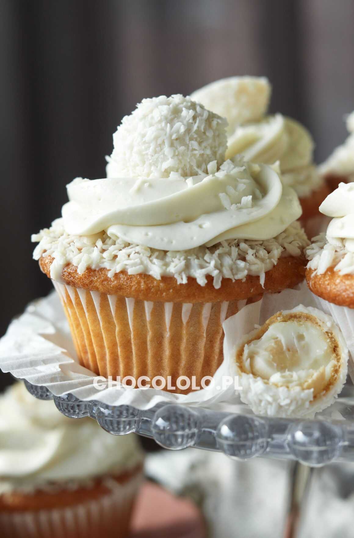 babeczki rafaello z białą czekoladą