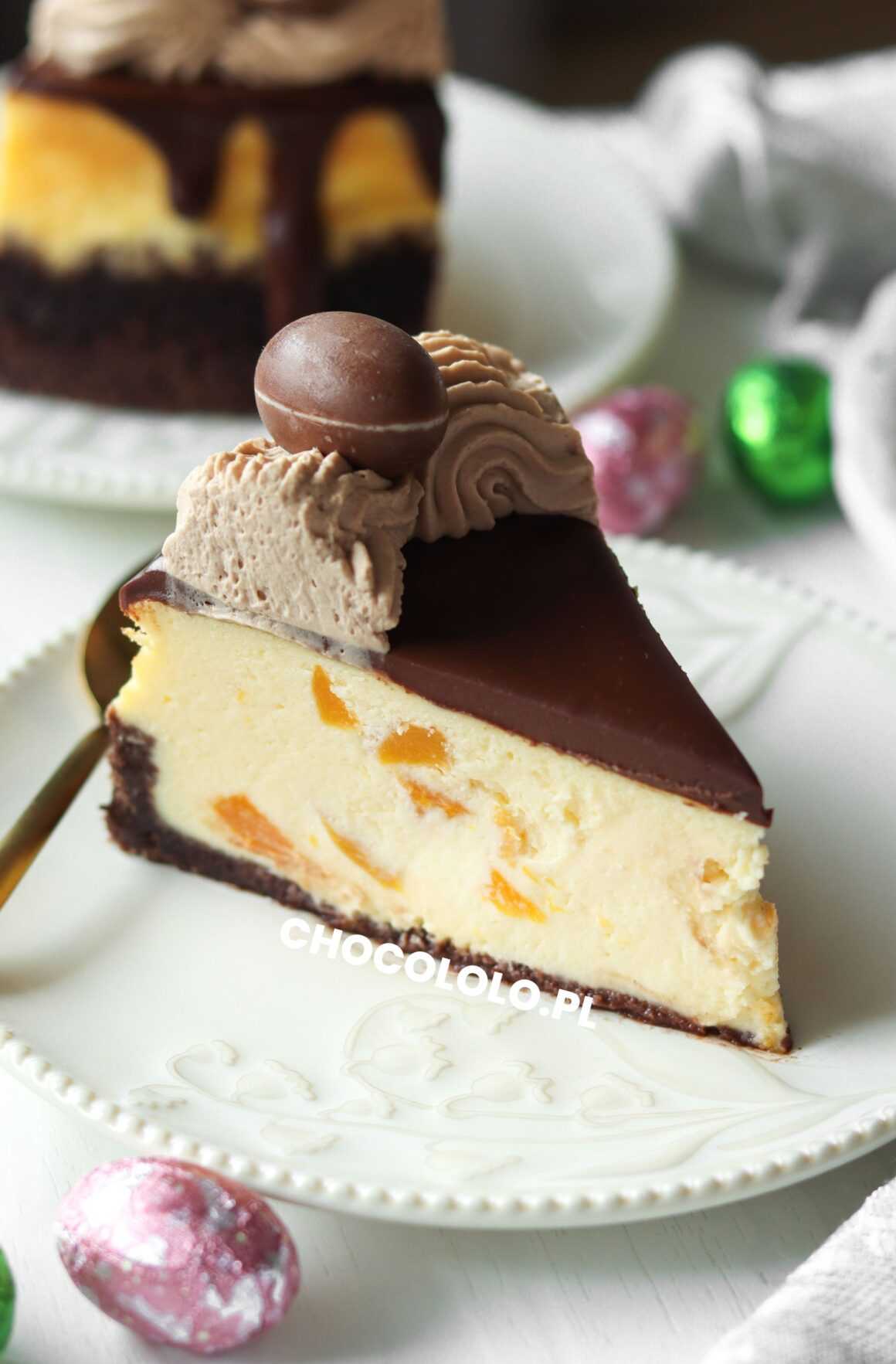 wielkanocny sernik z brzoskwiniami przepis