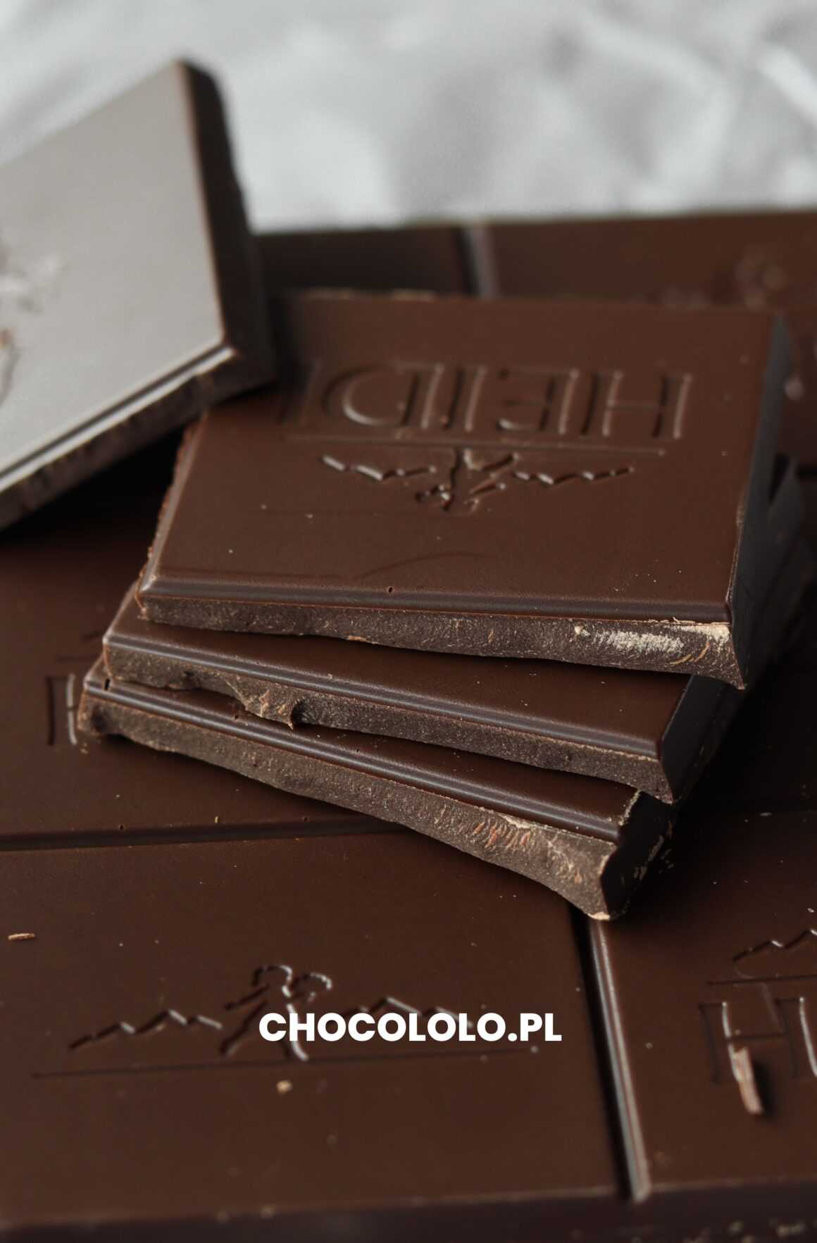 Kostki ciemnej czekolady Heidi 50%