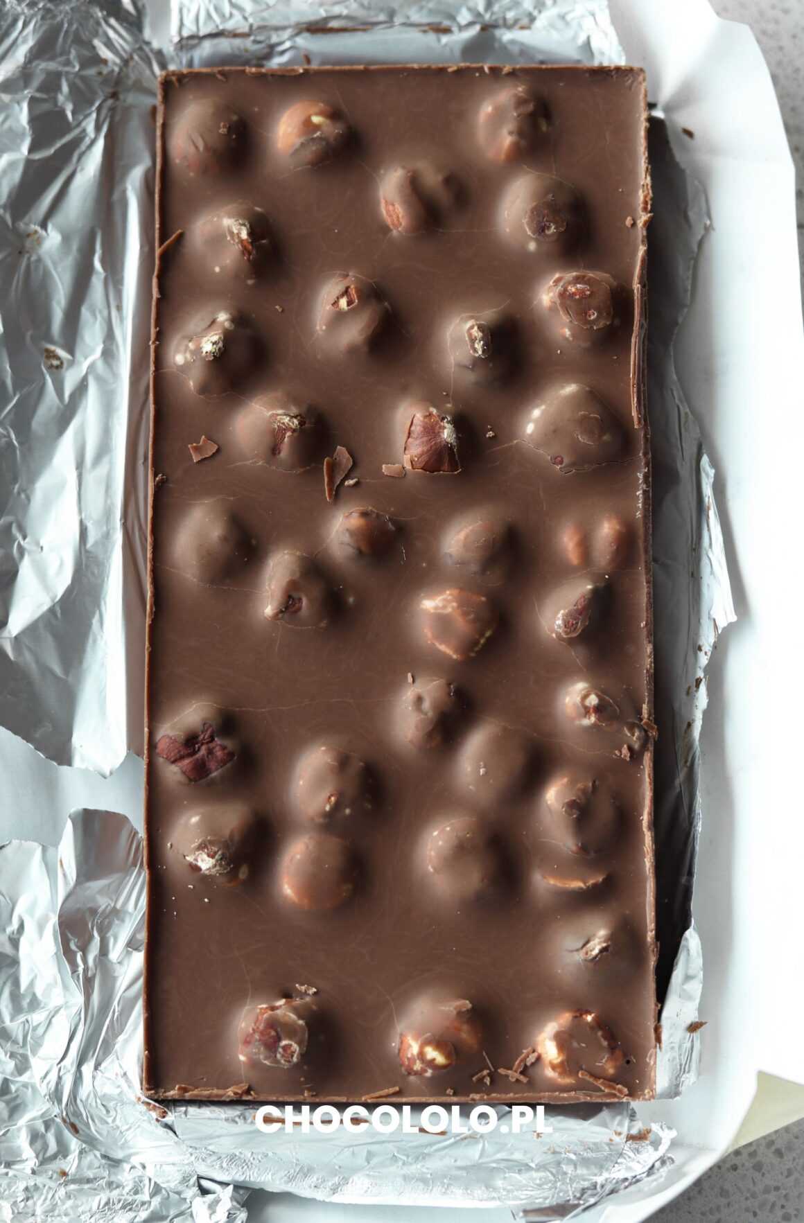 novi włoska czekolada gianduja z orzechami tabliczka tyl