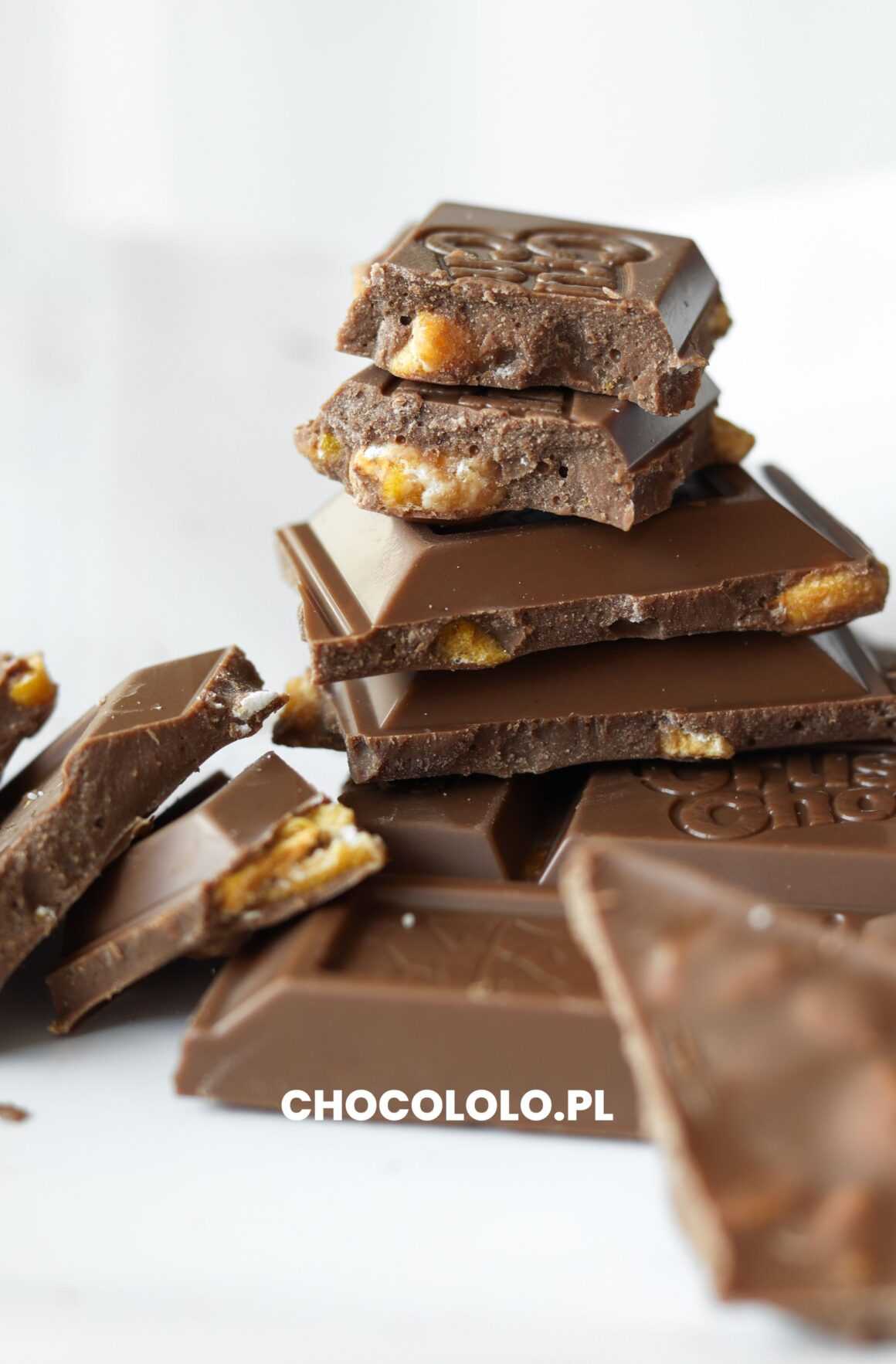Kostki mlecznej czekolady Fin Carre Crusti Choc z kukurydzą