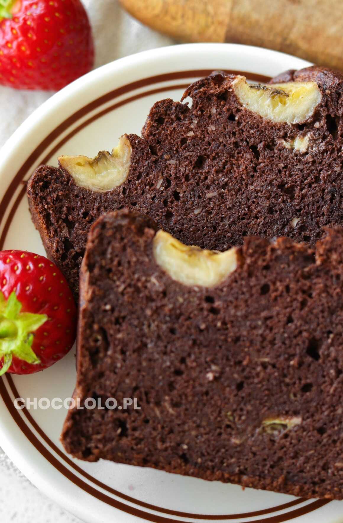 przepis na czekoladowe ciasto bananowe na białkach